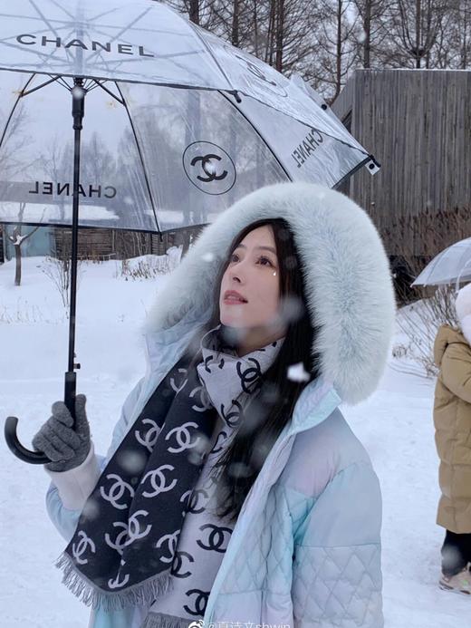 专柜流出小香限量熊猫双色100%羊绒围巾 商品图14