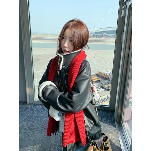 <曾小咸推荐> 现货秒杀！微信超特价！黑色毛领PU皮衣外套女 日常319.99 立减150 秒杀169.99！ 商品图3