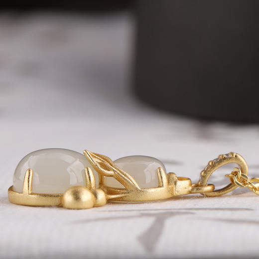 【富贵吉祥❗️福禄和田玉项链】精选优质和田玉，温润玉质，优雅清新，佩戴舒适，不易掉色，不易过敏，古法金葫芦锁骨项链古风项饰玉石吊坠QQ 商品图3