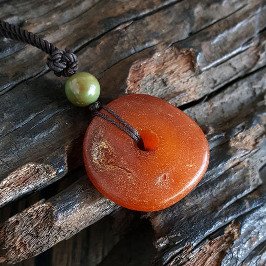 【天然正品】天然无杂裂满蜜鸡油黄圆形平安扣老蜜蜡吊坠项链27.8*28.7*9.5MM（皆取最大值）中性281125NJM17 特价 商品图5