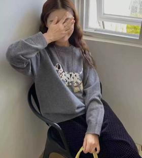 老米优品🎈3-5天！小细节里藏着少女感《10%绵羊毛🐏 韩里韩气“ 斑点狗” 毛衣》谁能抗拒这样的减龄少女复古款吖~MY251203A