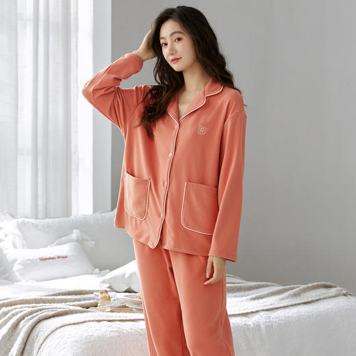 轻奢高级感ins风【软软糯糯~翻领轻暖家居服】蓄热锁温 亲肤透气 柔软高弹 吸湿发热，上身舒适到一觉睡到天亮！！ 商品图3