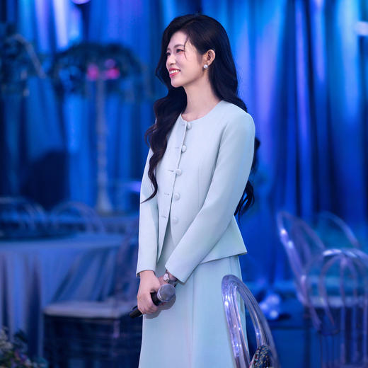 法小曼*子珍专款/秋冬新款气质蓝色主持人女士职业西服套装C2345Q1440 商品图2