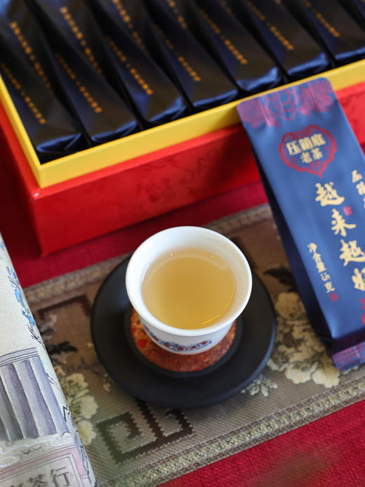 压箱底老茶 越来越好 2018 白牡丹 福鼎老白茶 礼盒装/18泡 商品图5