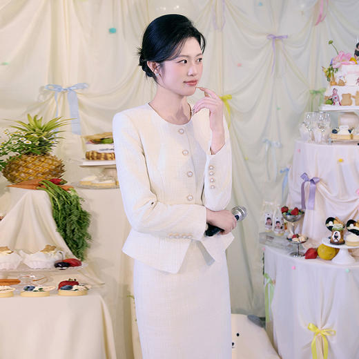 法小曼*子珍气质名媛杏色播音教师小香风套裙女温柔风秋冬职业套装1024C015 商品图3