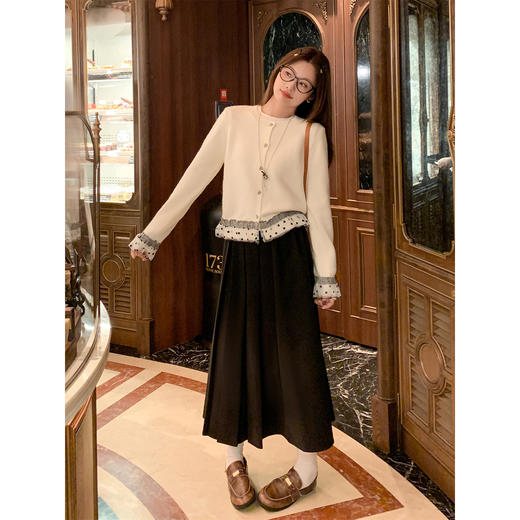 <曾小咸推荐>现货秒杀 ！微信超特价！撞色蕾丝拼接毛衣开衫 日常229.99 立减140 秒杀89.99！！ 商品图3