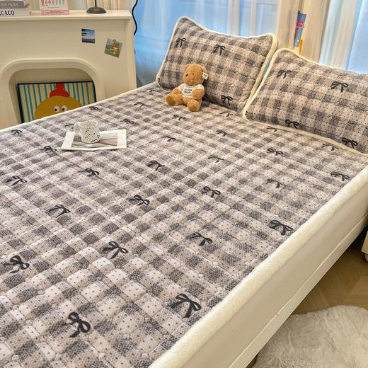 【冬季牛奶绒夹棉床垫】不含枕套 A类母婴 柔软亲肤的牛奶绒面料  0束缚  防汗耐用不掉色不起球 商品图10