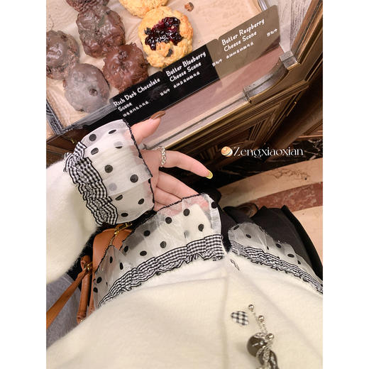 <曾小咸推荐>现货秒杀 ！微信超特价！撞色蕾丝拼接毛衣开衫 日常229.99 立减140 秒杀89.99！！ 商品图2