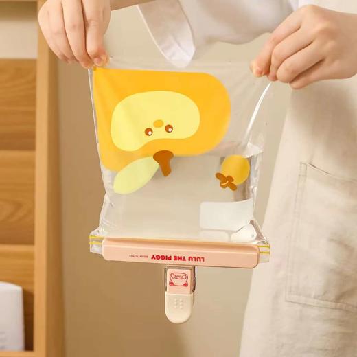 4楼Eubelle欧蓓 川岛屋&lulu猪联名 食品封口夹食物密封夹塑料袋茶叶薯条零食夹子 活动价：8.8-10.8元 商品图2