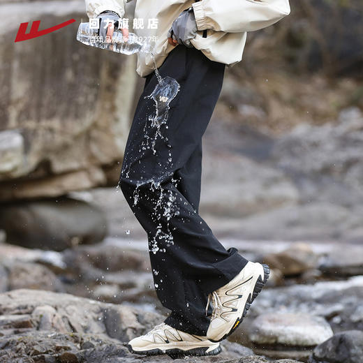 回力冲锋休闲裤子男2025新款春秋户外耐磨防风软壳登山工装裤 商品图1