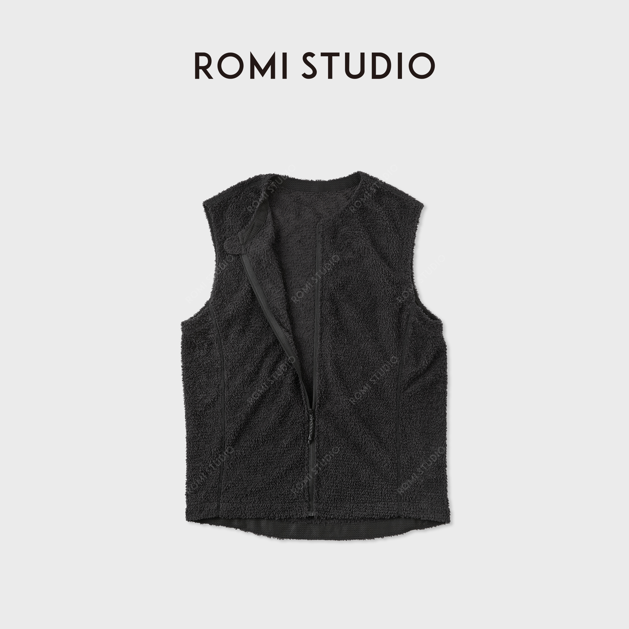 ROMI STUDIO“简约百搭”毛绒软糯触感圆领无袖马夹RWCAW66359