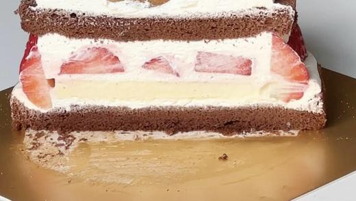 草莓布丁巧克力蛋糕 商品图1