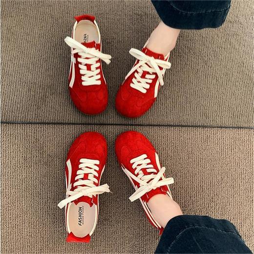 【日常通勤修饰腿型❗️时尚个性简约百搭】新年本命年红色阿甘鞋复古德训鞋女款2025新款夏季薄款平底运动休闲鞋子。jb 商品图2