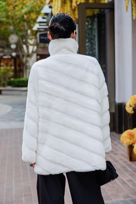 MAISON COVET  翻领水貂皮草外套 商品图7