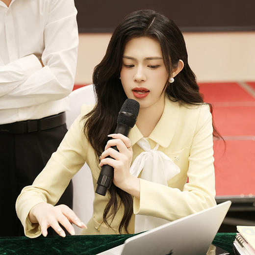 法小曼*子珍专款/富家千金感穿搭套装女入秋韩系翻领小香风职业连衣裙荷叶边长袖 商品图3