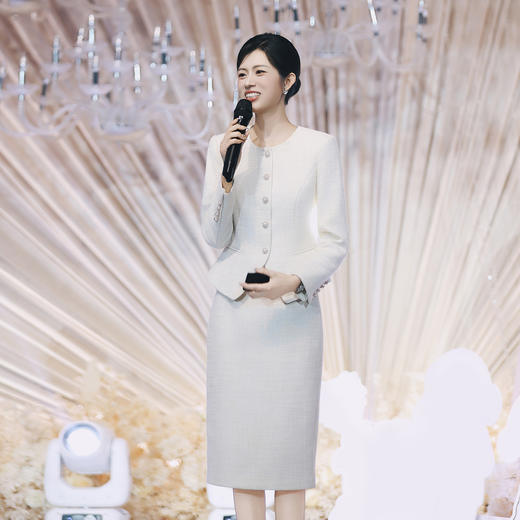 法小曼*子珍气质名媛杏色播音教师小香风套裙女温柔风秋冬职业套装1024C015 商品图0