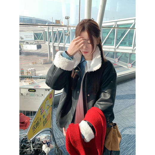 <曾小咸推荐> 现货秒杀！微信超特价！黑色毛领PU皮衣外套女 日常319.99 立减150 秒杀169.99！ 商品图2