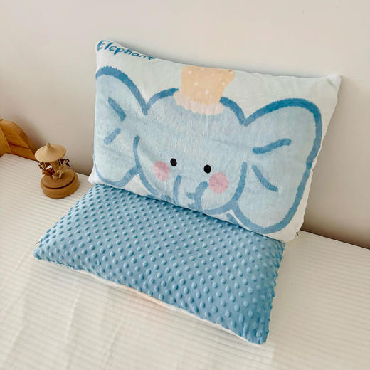 【YW】无忧购【甄选】大版儿童卡通小动物牛奶暖绒豆豆枕芯秋冬可拆卸幼儿园枕头套001（截单后3-5天发货) 商品图1