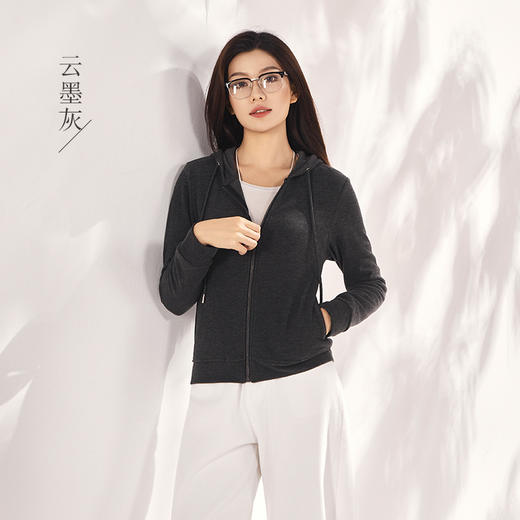 「自」全新升级【铂金会员146/天猫199/差价53】(12954)洛诗琳新款云朵含羊毛连帽卫衣2025秋冬气质慵懒休闲外套女 商品图2