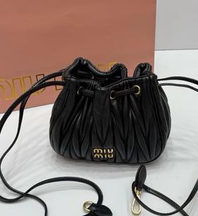 女款小水桶手提包he017