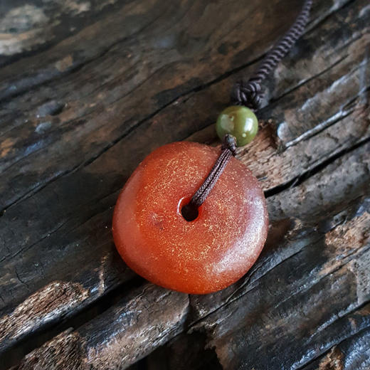 【天然正品】天然无杂裂满蜜鸡油黄圆形平安扣老蜜蜡吊坠项链27.8*28.7*9.5MM（皆取最大值）中性281125NJM17 特价 商品图4