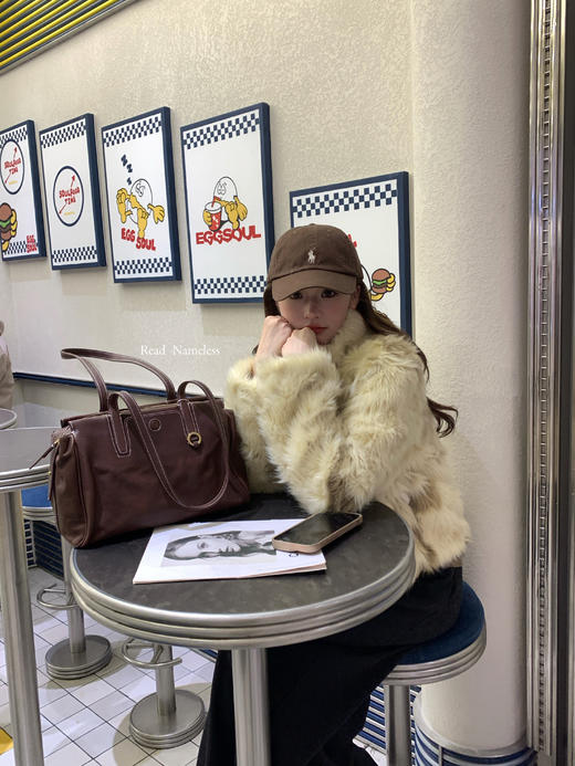 Read Nameless /米黄巧克力环保皮草+深灰抽绳裤 2025/12/4 商品图9