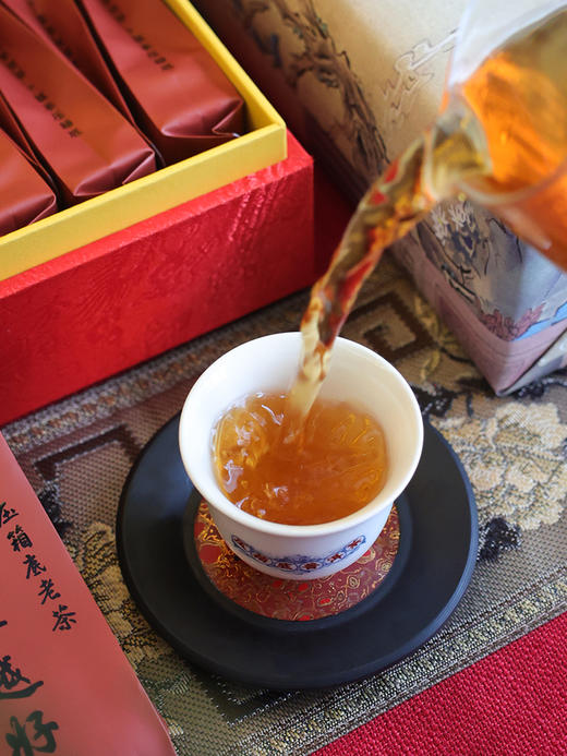 压箱底老茶 越来越好 2008 寿眉白茶 福鼎老白茶 礼盒装/18泡 商品图5