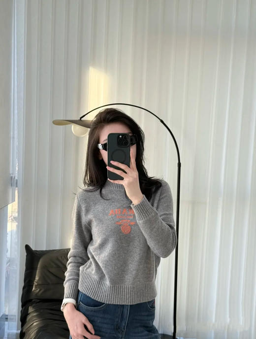 普拉达 25秋冬新款 经典徽标刺绣圆领毛衣 (TM) 商品图5