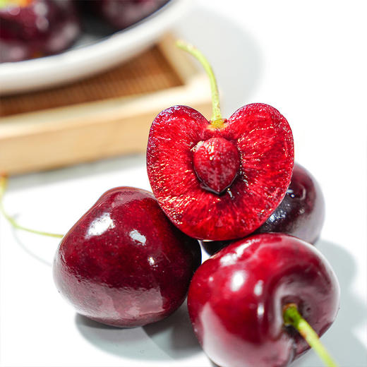 智利车厘子3J    进口樱桃 原装礼盒一盒5斤  核小肉厚送礼水果 商品图5