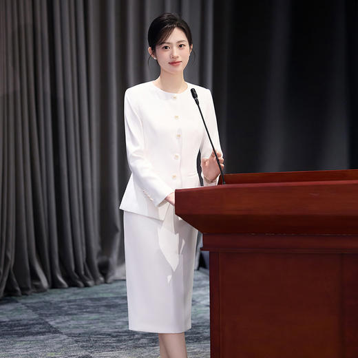 法小曼*子珍专款/白色主持人长袖西装半裙职业装正式场合商务招待两件套 商品图0