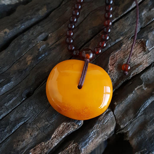 【天然正品】天然无杂裂满蜜鸡油黄圆形平安扣蜜蜡珠串项链29.1*26.3*9.4MM（皆取最大值）中性281125NJM15 特价 商品图4