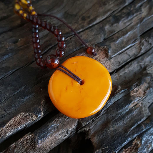 【天然正品】天然无杂裂满蜜鸡油黄圆形平安扣蜜蜡珠串项链29.1*26.3*9.4MM（皆取最大值）中性281125NJM15 特价 商品图5