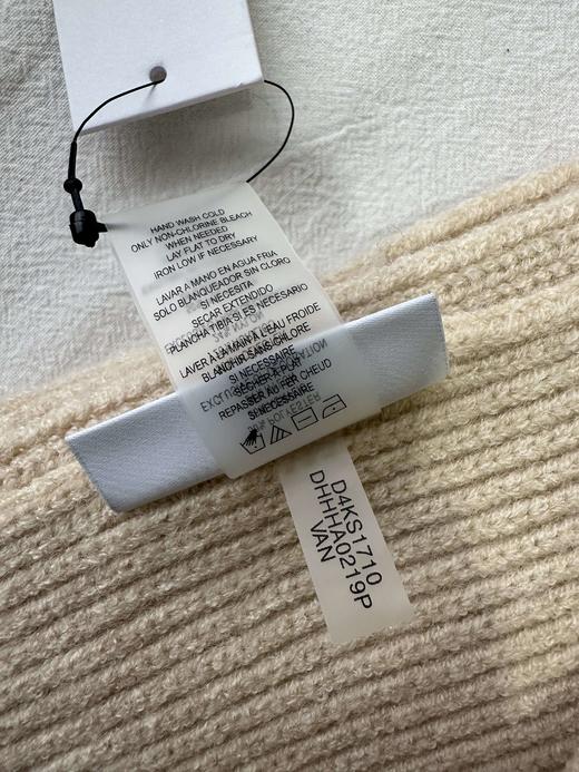 贝壳三 徽标字母纯色针织围巾简约百搭保暖防风围脖C120305 商品图11