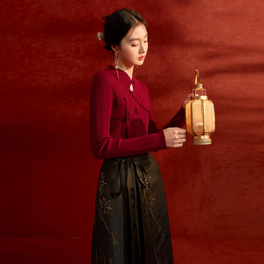 三彩【红韵风华】2025冬季新款新中式针织衫立领镂空毛衫修身C 商品图2