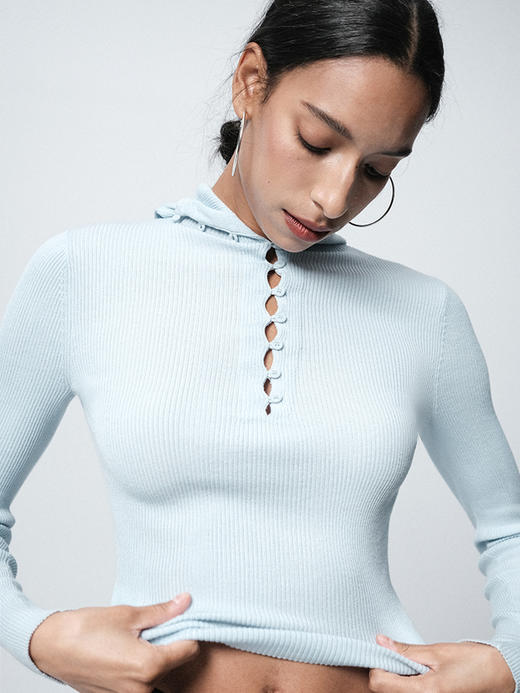 TR她热 云感衫 黑色蓝色弹力针织连帽纽扣修身百搭显瘦打底衫上衣 商品图1