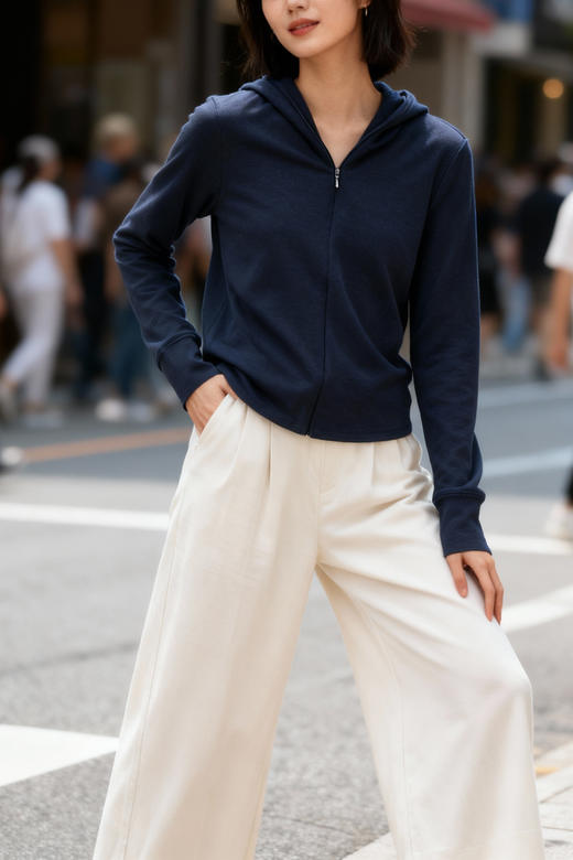 特制混纺保暖亲肤面料连帽运动卫衣 商品图0