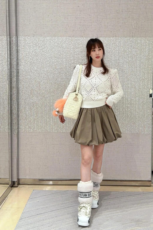 迪奥 25秋冬新款 白色镂空钩花菱格针织毛衣 (TM) 商品图0