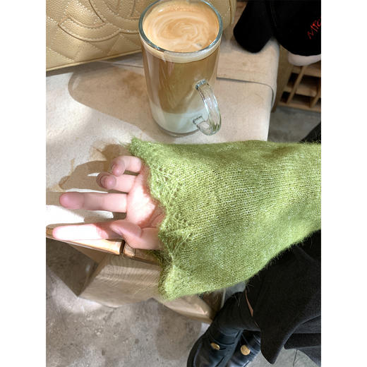 <曾小咸推荐> 韩系立体花朵绿色v领毛衣 商品图2