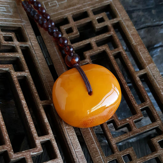【天然正品】天然无杂裂满蜜鸡油黄圆形平安扣蜜蜡珠串项链29.1*26.3*9.4MM（皆取最大值）中性281125NJM15 特价 商品图2