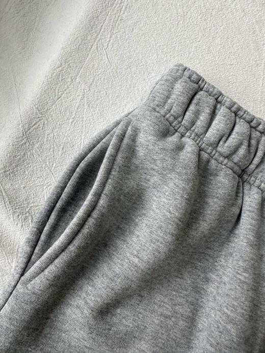 贝壳三 厚实松紧腰字母刺绣休闲裤女磨毛绒直筒棉质卫裤C120313 商品图7