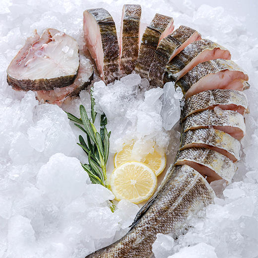 自营（美厨）-我爱渔 北极真鳕鱼整条1000g 顺丰包邮 商品图0