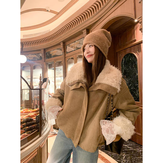 <曾小咸推荐>现货秒杀！微信超特价！毛毛领麂皮绒外套加绒保暖皮毛一体 日常369.99 立减170 秒杀199.99！ 商品图4