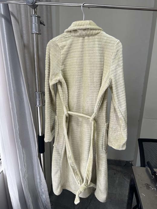 贝壳三 珊瑚绒厚实翻领系带浴袍加绒柔软纯色中长款睡袍C120307 商品图2