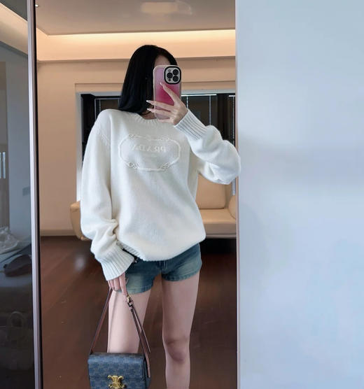 普拉达  25秋冬新款 经典浮雕字母刺绣针织毛衣(TM) 商品图2