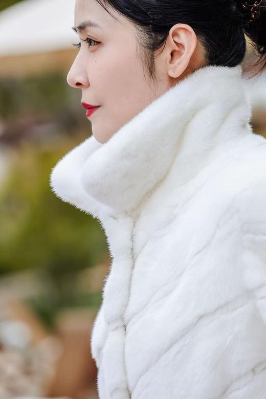 MAISON COVET  翻领水貂皮草外套 商品图8