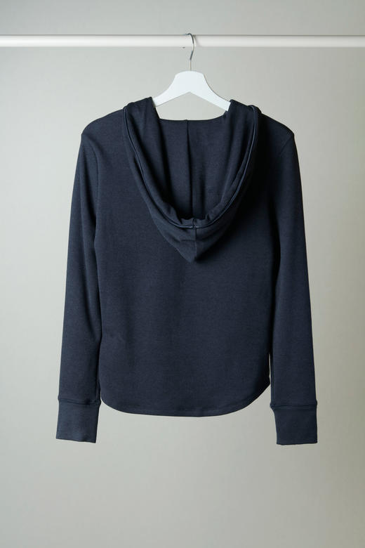 特制混纺保暖亲肤面料连帽运动卫衣 商品图2