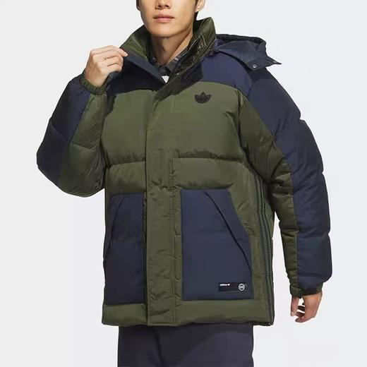 899.9元 三叶草羽绒服 632576-HD（线上线下同步在售不保证有货，介意勿拍） 商品图0