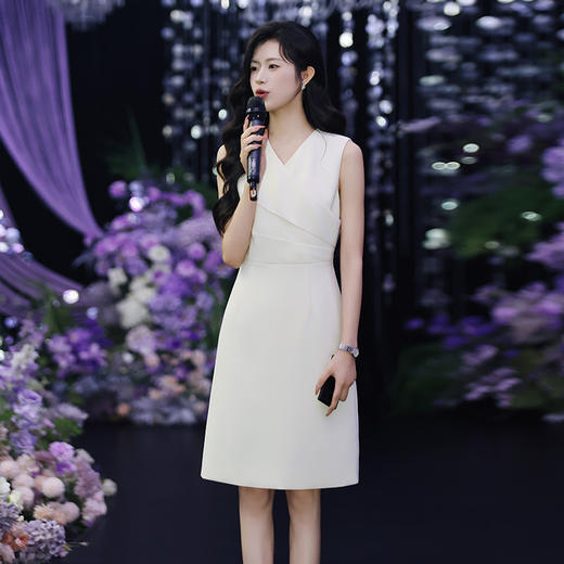 法小曼*子珍专款/米白色礼服无袖连衣裙主持销售气质显瘦温柔无袖Q15206 商品图4