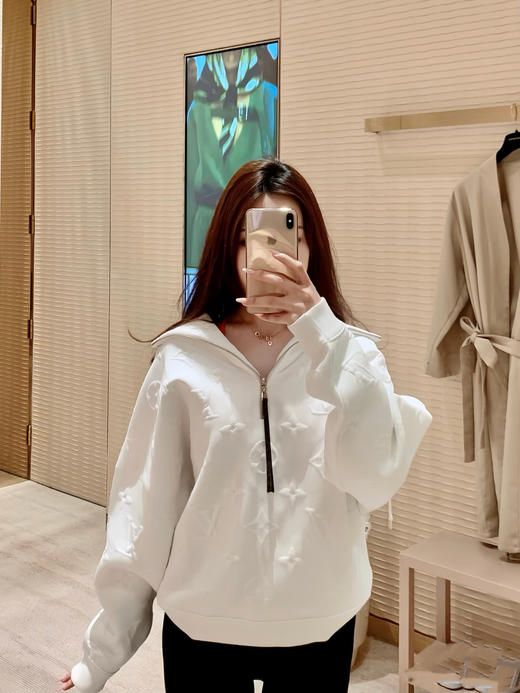 驴家 25秋冬新款 罗纹衣领半拉链浮雕花纹针织衫 (TM) 商品图2