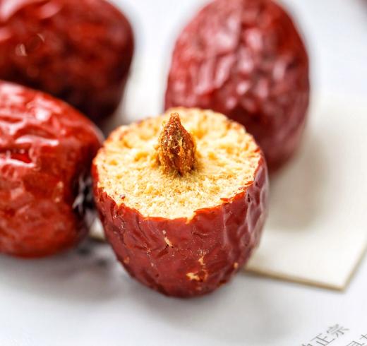♥️若羌灰枣 · 树上自然风干 · 果肉紧实 · 甜度高 · 枣味更浓郁 商品图2